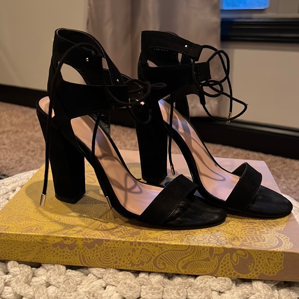 Lace Up block heel strap faux suede Sandals